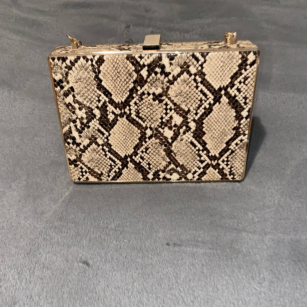 Purse - Picture 2 of 2